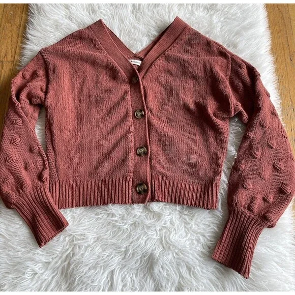 Moon and Madison Women’s Size XS Rust Cropped Sweater FLAW - Picture 1 of 8